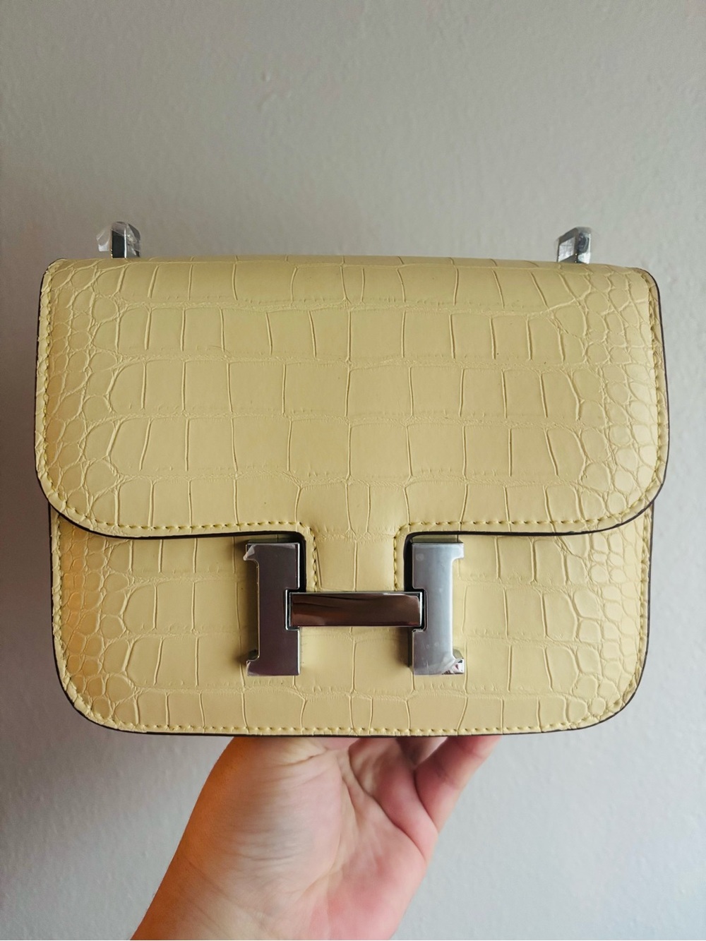 Designer Style Croc-embossed Shoulder Bag with Silver Hardware 19cm DISCOUNT